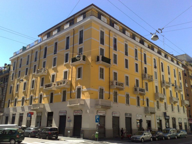 Porpora Loreto affitta appartamenti, negozi, uffici e laboratori in via Porpora 14